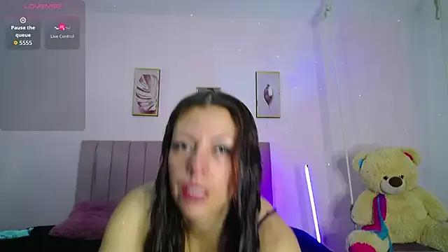 Girls: try live performances with matured performers, from dancing to quirks, in a variety of beautiful sex cams.