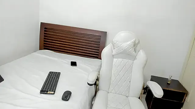 tifanymonroe from StripChat is Freechat