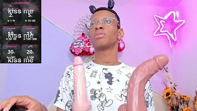 Girls: try live performances with matured performers, from dancing to quirks, in a variety of beautiful sex cams.