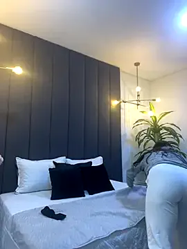 TiffanyyLam from StripChat is Freechat