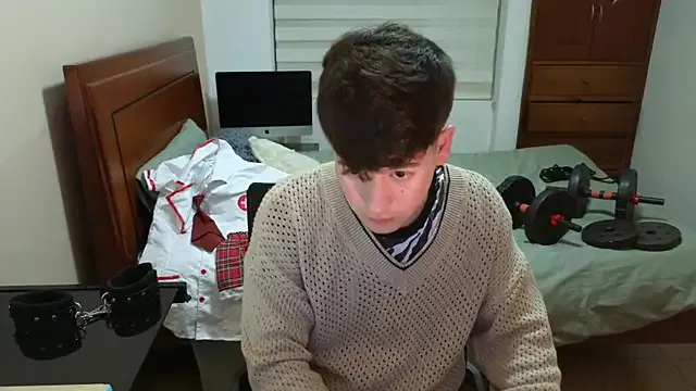 tightncuteass from StripChat is Freechat