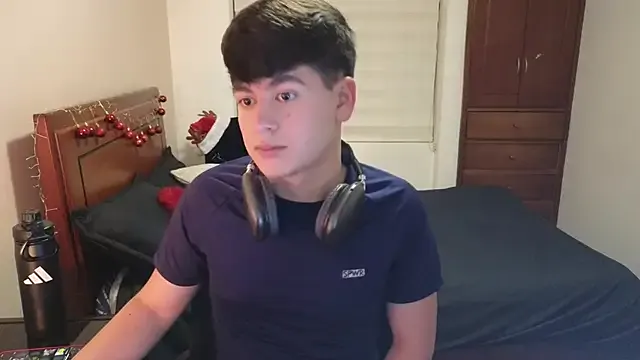 tightncuteass from StripChat is Freechat