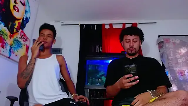 Girls: try live performances with matured performers, from dancing to quirks, in a variety of beautiful sex cams.