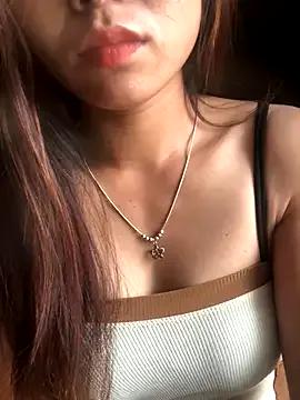 Tina-baby98 from StripChat is Freechat
