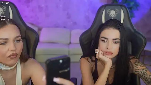 Girls: try live performances with matured performers, from dancing to quirks, in a variety of beautiful sex cams.