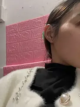 Tina_x from StripChat is Freechat