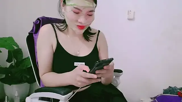 Tinamy from StripChat is Freechat