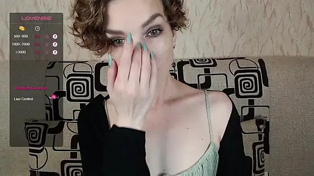 TinaWince from StripChat is Freechat