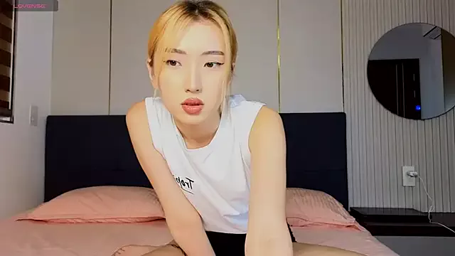 Tinki_winkii from StripChat