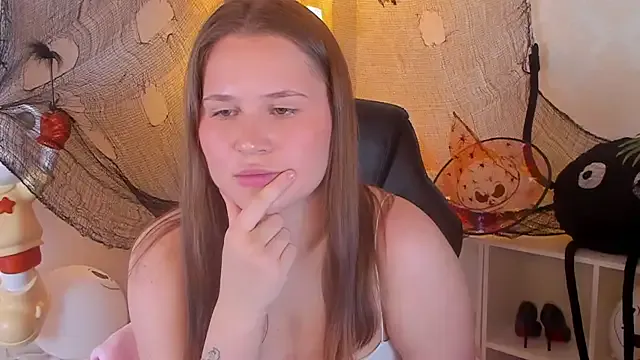 Tinky_kinky from StripChat is Freechat