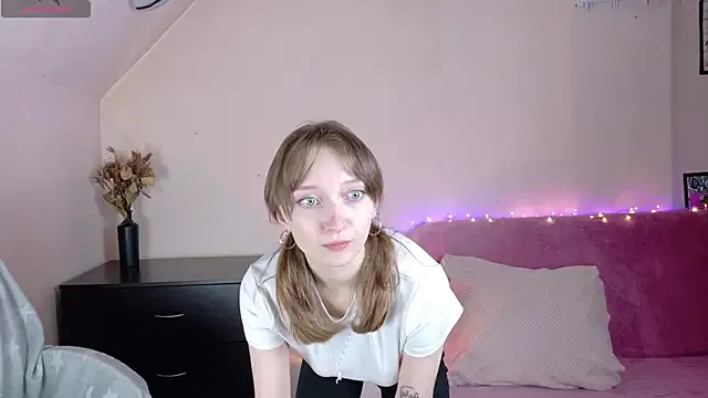 Girls: try live performances with matured performers, from dancing to quirks, in a variety of beautiful sex cams.