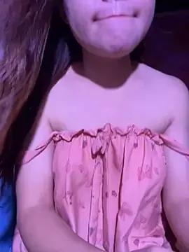 Trang-cute18 from StripChat is Freechat