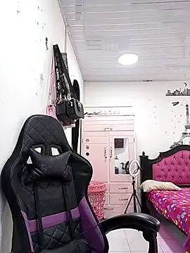 Trans-colombia from StripChat is Freechat