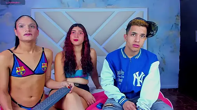 Girls: try live performances with matured performers, from dancing to quirks, in a variety of beautiful sex cams.