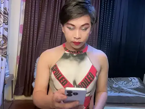 ts_shantal from StripChat is Freechat