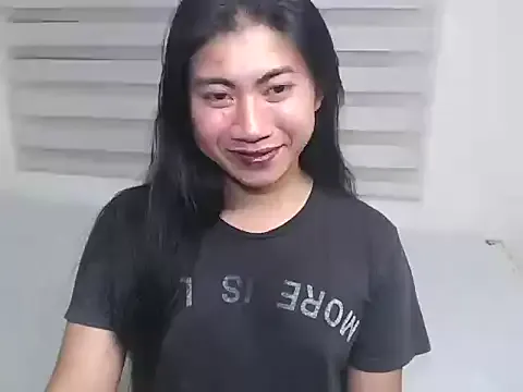 Tsirish_blairxx from StripChat is Freechat