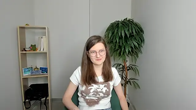 TulaLatigo from StripChat is Freechat