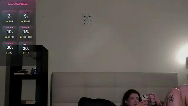 Girls: try live performances with matured performers, from dancing to quirks, in a variety of beautiful sex cams.