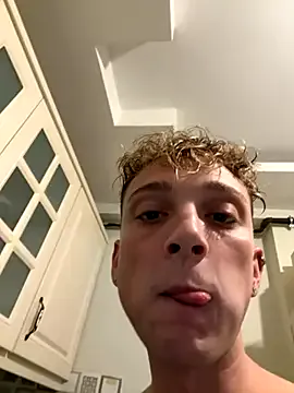 Turkishleo from StripChat