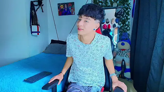 Girls: try live performances with matured performers, from dancing to quirks, in a variety of beautiful sex cams.