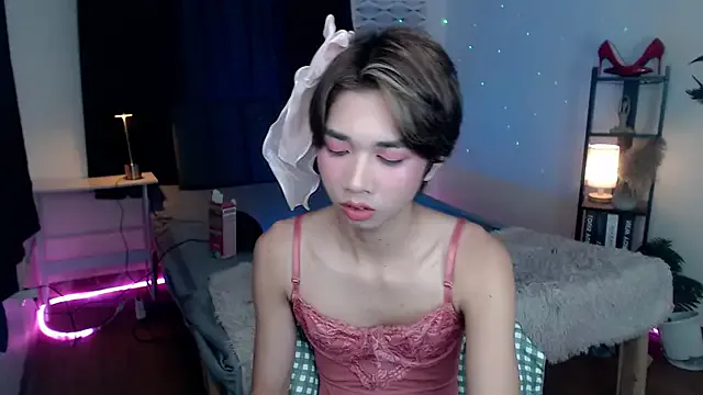 twinnysisters from StripChat is Freechat