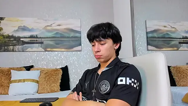 Tyler_durten from StripChat is Freechat