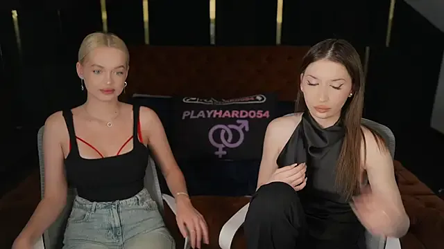 Ulianna_Meow from StripChat is Freechat