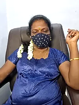 umashreetamil from StripChat is Freechat