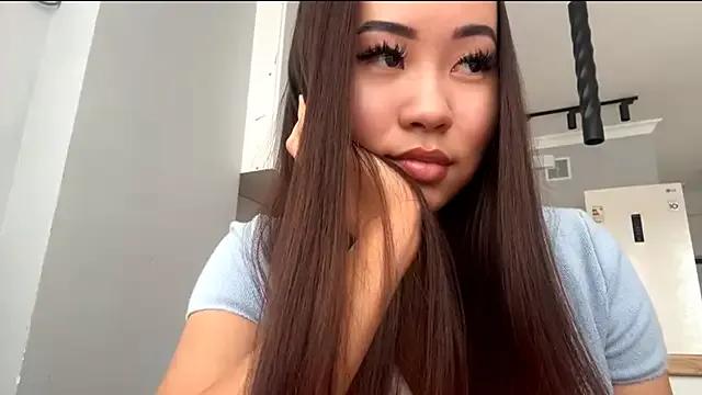 Ur_neighbor_Kira from StripChat is Freechat