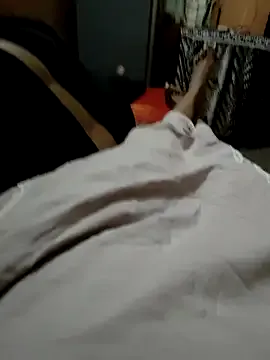 Urrubybaby from StripChat