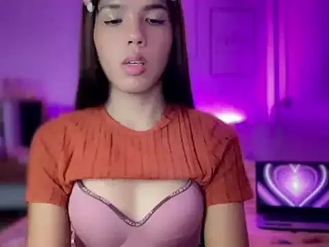 Girls: try live performances with matured performers, from dancing to quirks, in a variety of beautiful sex cams.