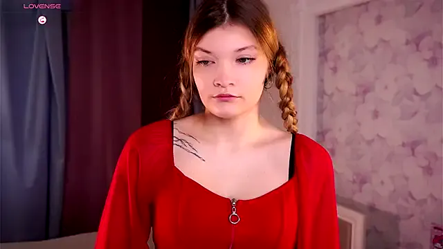 UteMessineo from StripChat is Freechat