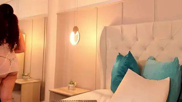 vaiholeth_sofia from StripChat is Freechat