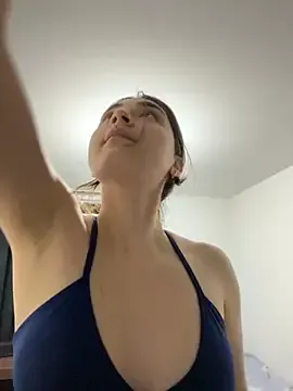 Valentina_ro from StripChat is Freechat