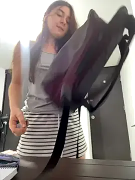 Valentina_ro from StripChat is Freechat