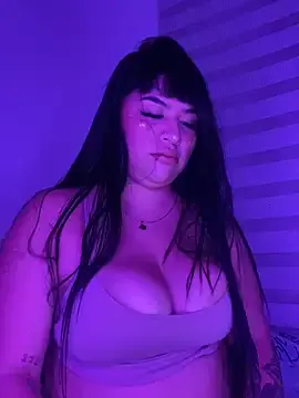 valentinahevanly from StripChat is Freechat