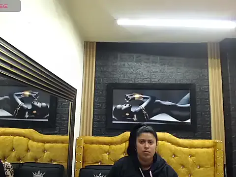 valeri_wet from StripChat is Freechat