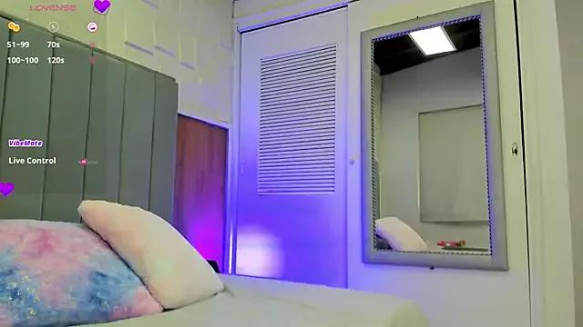 Girls: try live performances with matured performers, from dancing to quirks, in a variety of beautiful sex cams.