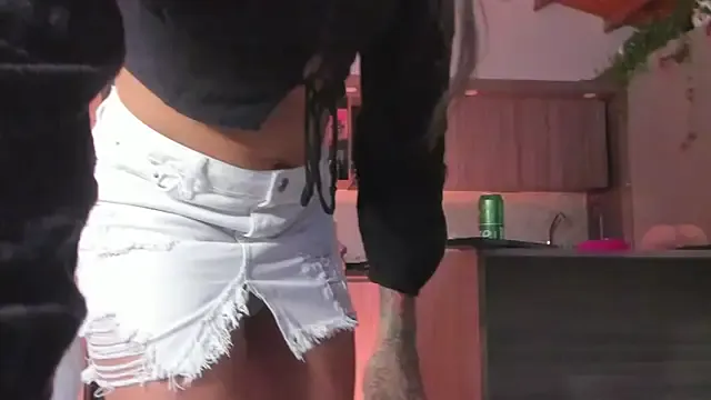 valeriahornier from StripChat is Freechat