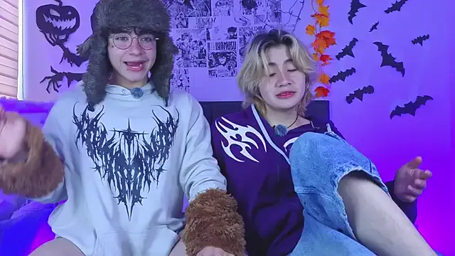 Girls: try live performances with matured performers, from dancing to quirks, in a variety of beautiful sex cams.