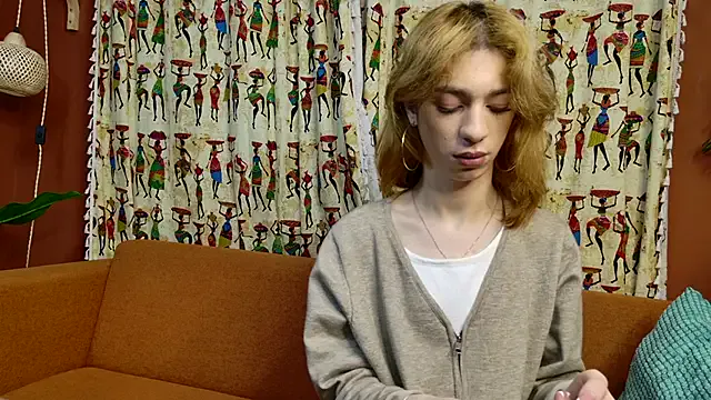 Vanessa__Ray from StripChat is Freechat