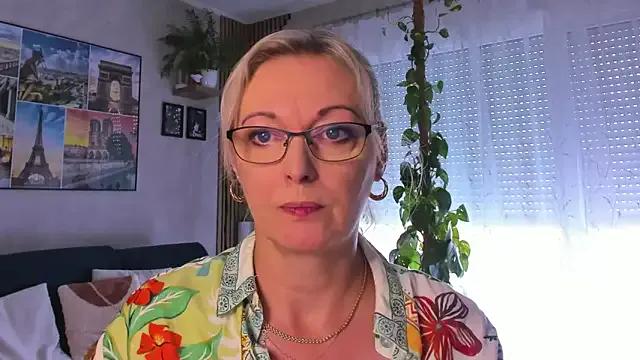 vanessa_chat from StripChat is Freechat