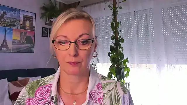 vanessa_chat from StripChat is Freechat
