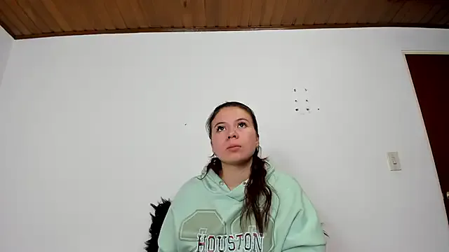 Vanessa_Martinz from StripChat is Freechat