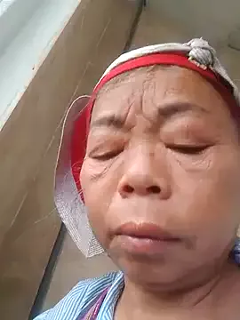 VangLe73 from StripChat