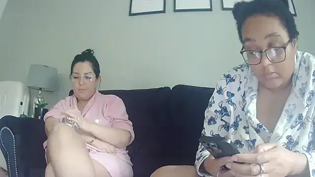 Girls: try live performances with matured performers, from dancing to quirks, in a variety of beautiful sex cams.