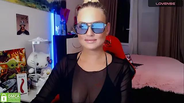 VelleryKinky from StripChat