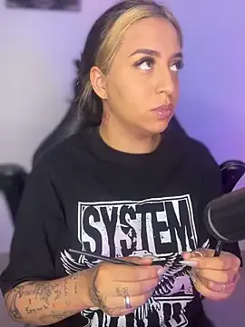 VeloraVyxen_ from StripChat is Freechat