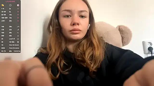 VelvetKate from StripChat is Freechat