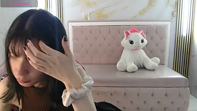 Girls: try live performances with matured performers, from dancing to quirks, in a variety of beautiful sex cams.